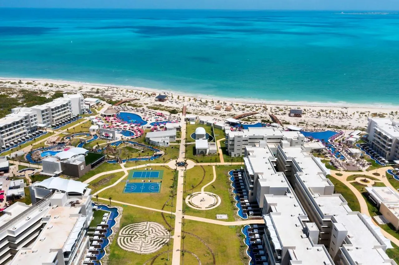 Planet Hollywood Cancun, An Autograph Collection All-Inclusive Resort (Adults Only) 5*,  Mexiko