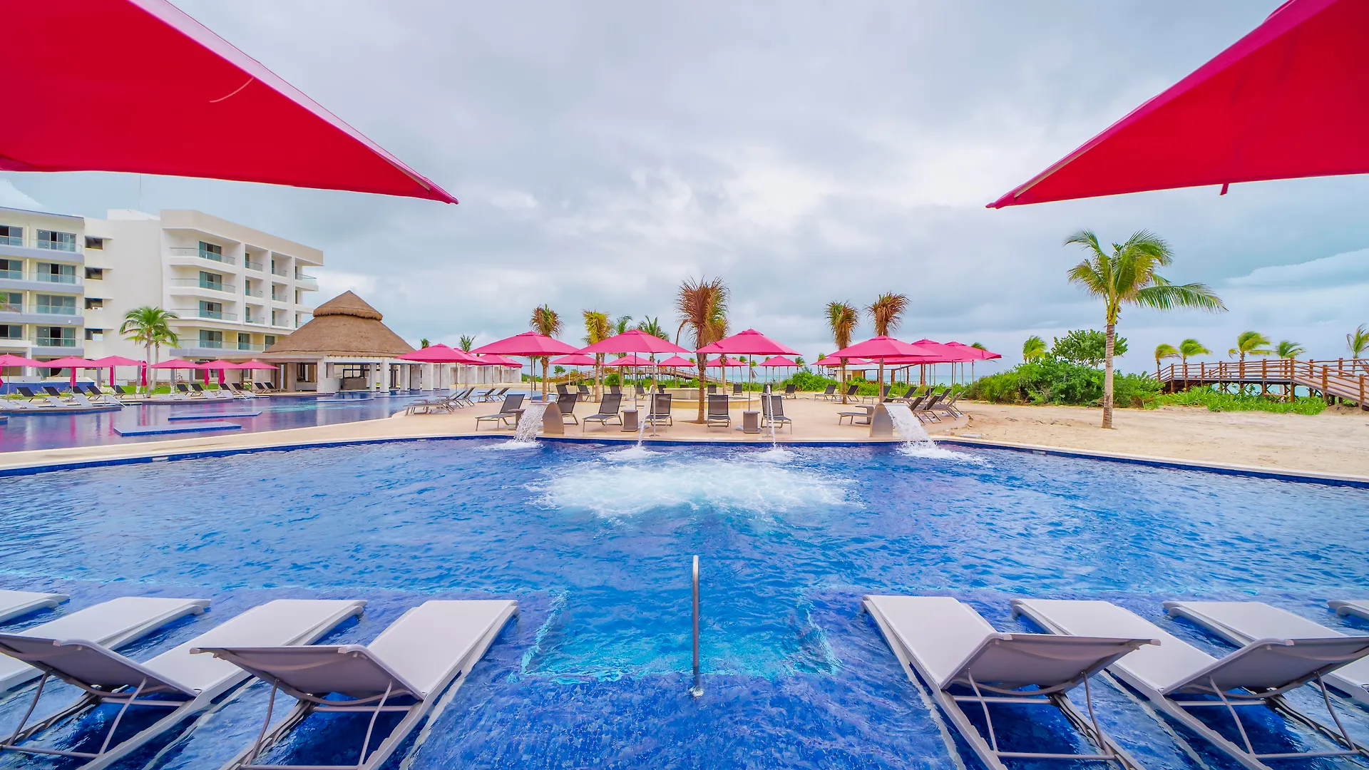 *****  Planet Hollywood Cancun, An Autograph Collection All-Inclusive Resort (Adults Only) Mexico